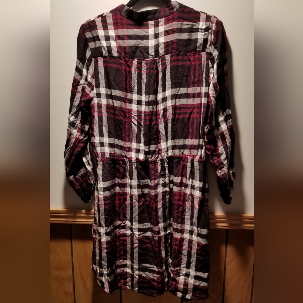 👙💫Dynamite plaid front zip shirt dress with double front pockets and tie - Picture 8 of 9